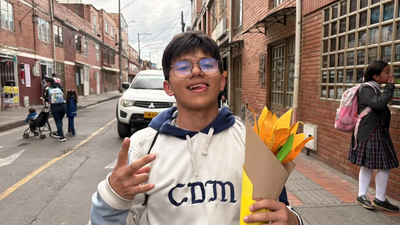 Beltru con florecitas amarillas